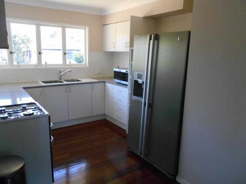 856 Moggill Road, Kenmore QLD 4069