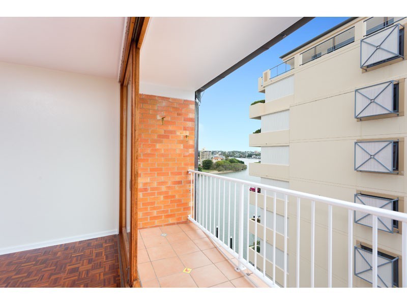 82/64 Thorn Street, Kangaroo Point QLD 4169