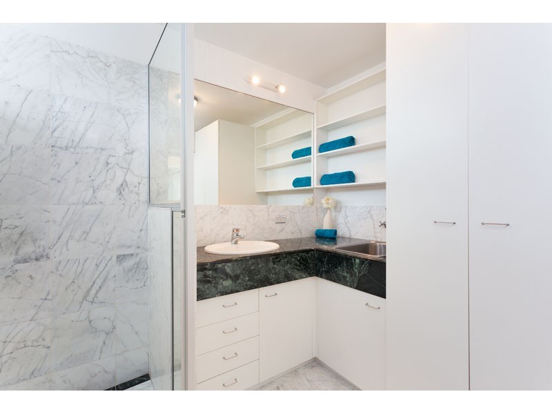 82/64 Thorn Street, Kangaroo Point QLD 4169