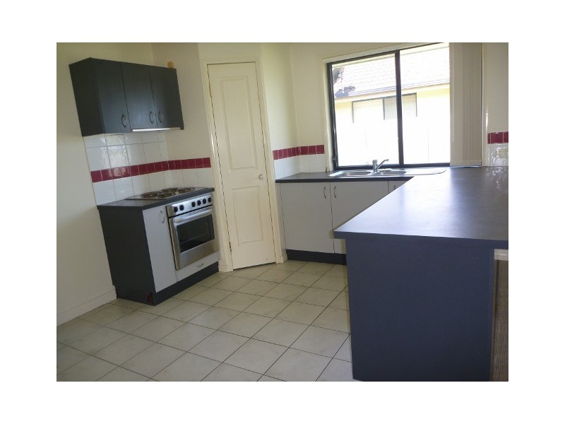 14 Hialeah Cres, Helensvale QLD 4212