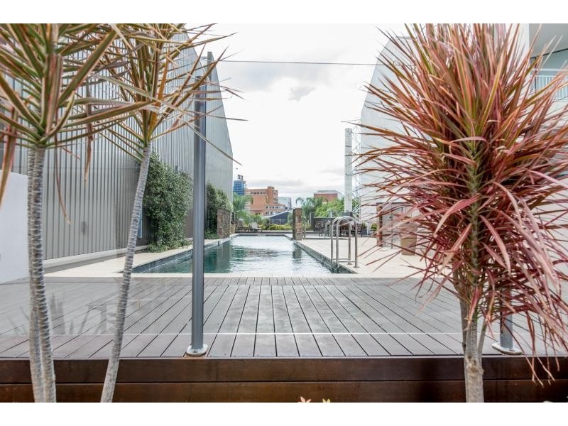 3/205 Coronation Drive,, Milton QLD 4064