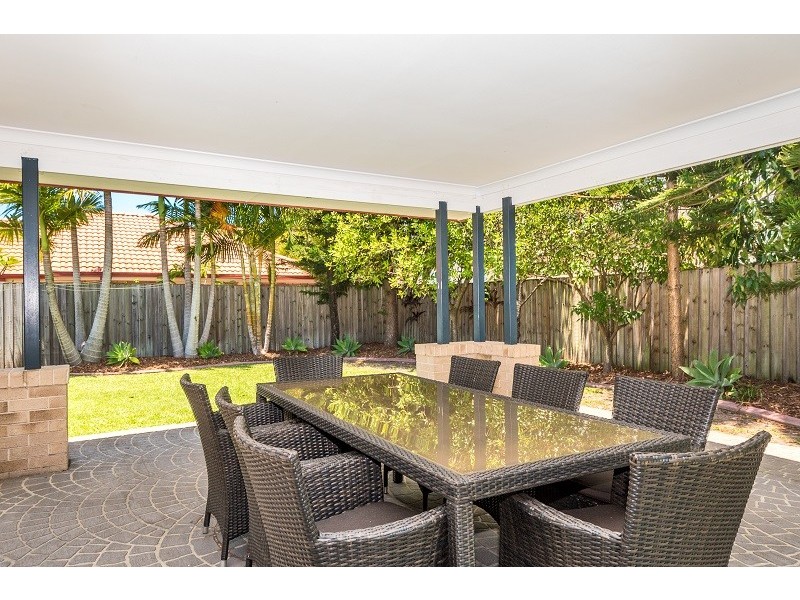 27 Lancewood Circuit, Robina QLD 4226