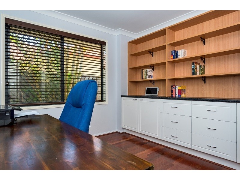 27 Lancewood Circuit, Robina QLD 4226