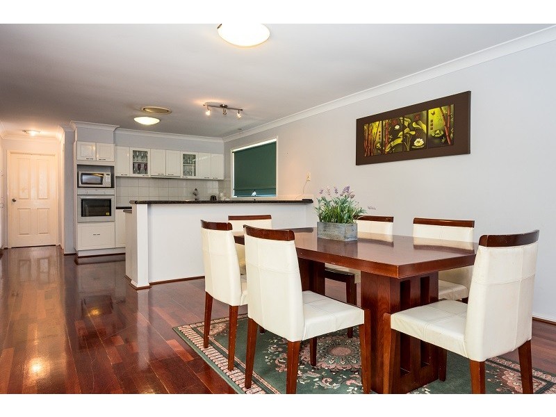27 Lancewood Circuit, Robina QLD 4226