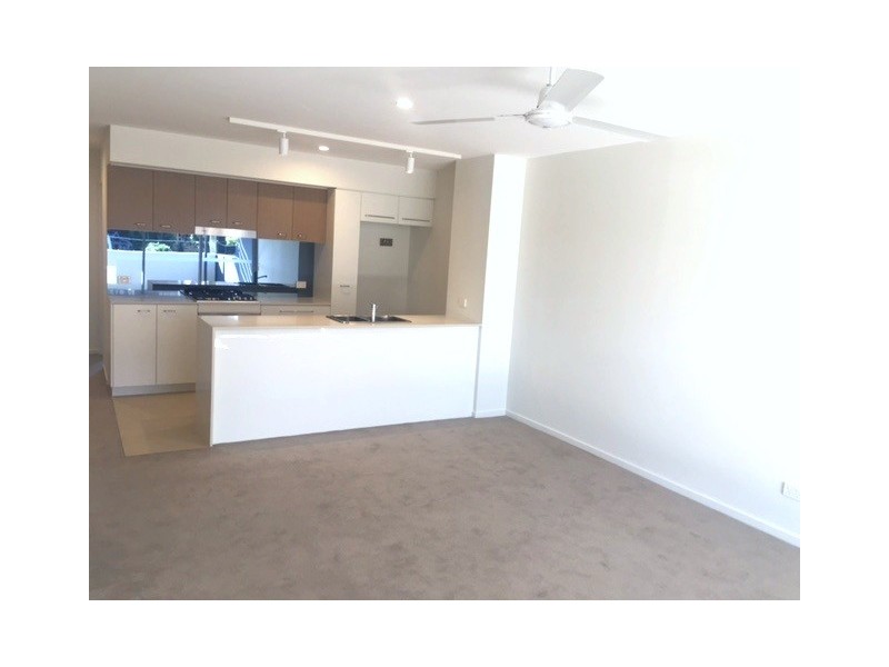 112/11-17 Lytton Road, East Brisbane QLD 4169