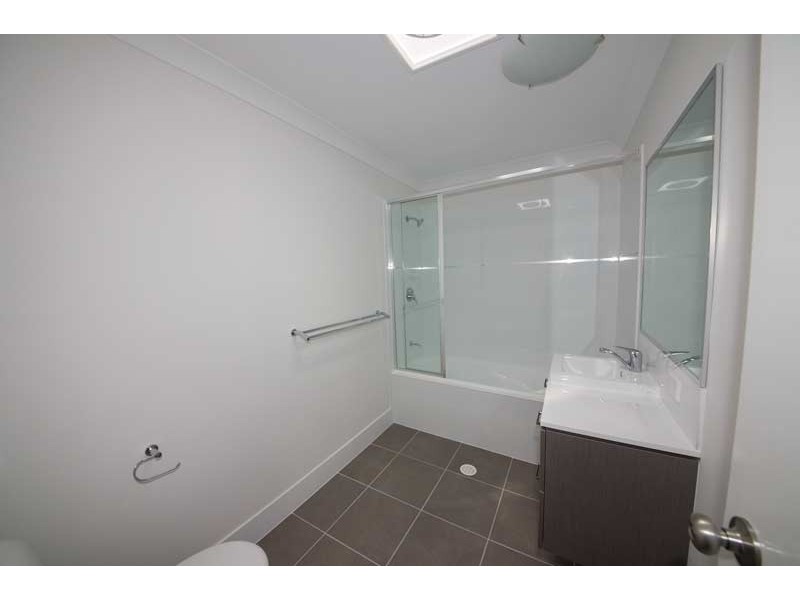 6 Clearwater Street, Bethania QLD 4205