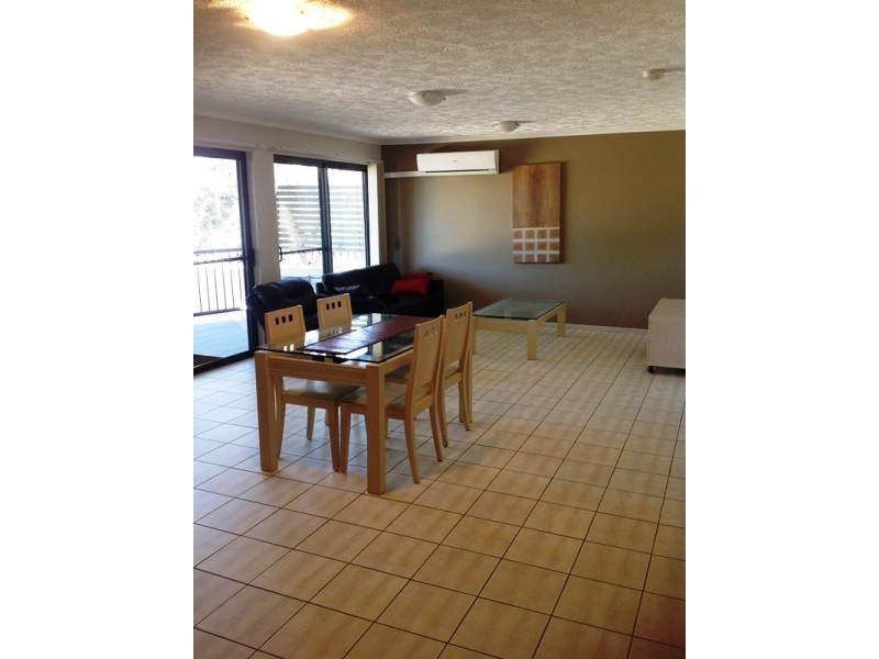 27/4 Omeo street, Macgregor QLD 4109