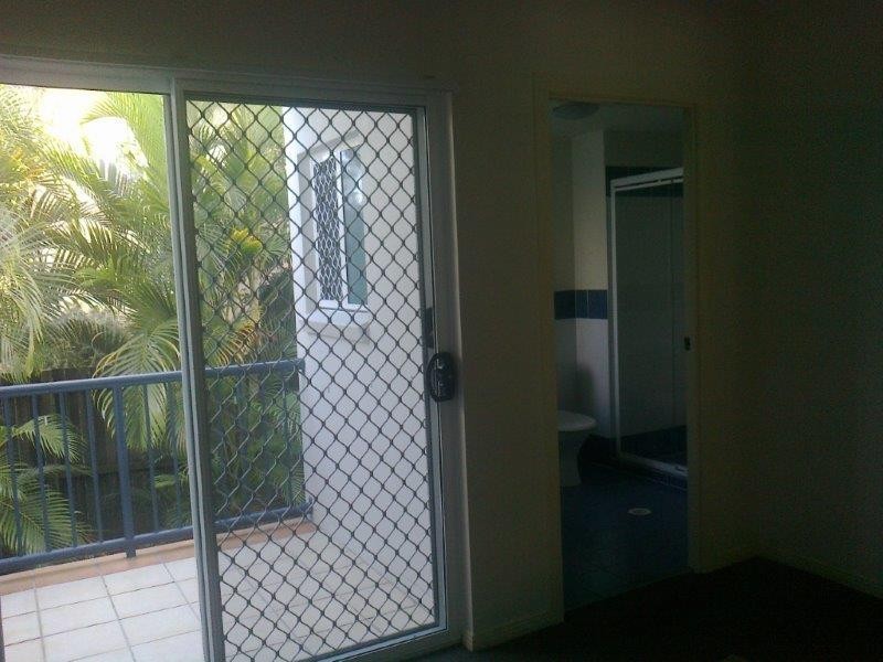 36 BURRA ST, Chevron Island QLD 4217