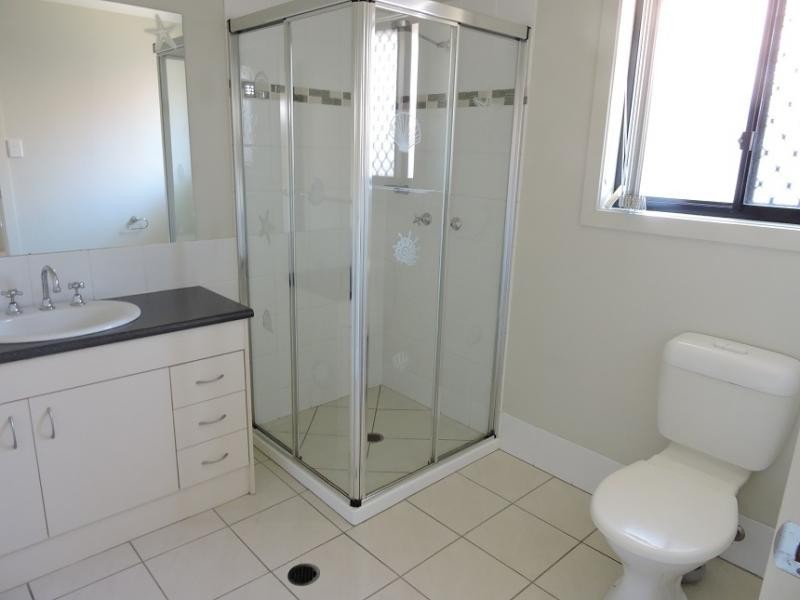 66 Lake Manchester, Logan Reserve QLD 4133