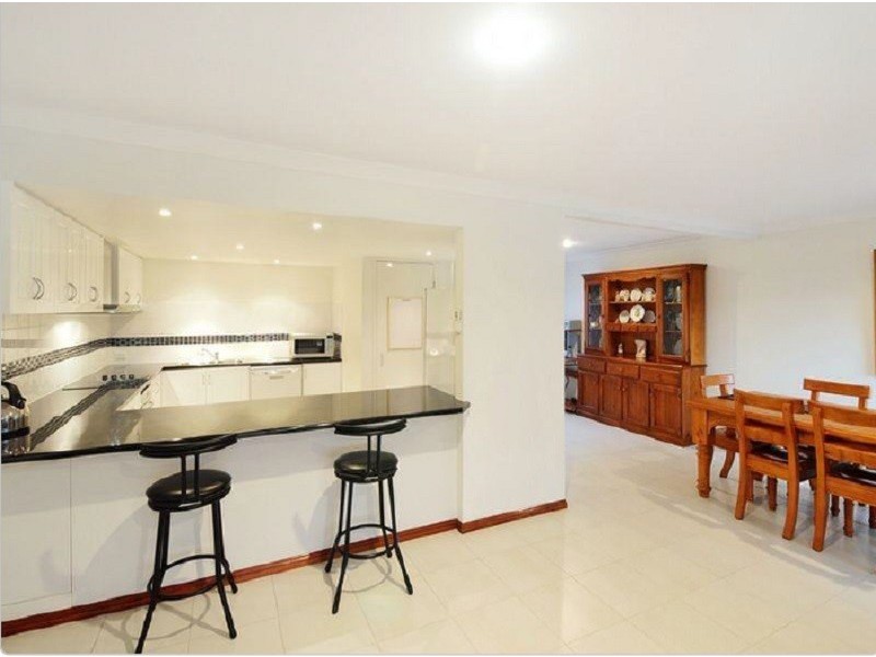 6 Crestridge Crescent, Oxenford QLD 4210