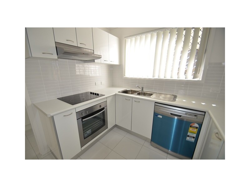 Pacific Pines QLD 4211