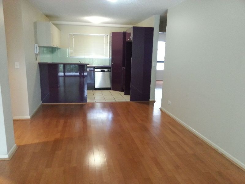 27/7 Landsborough Terrace,, Toowong QLD 4066