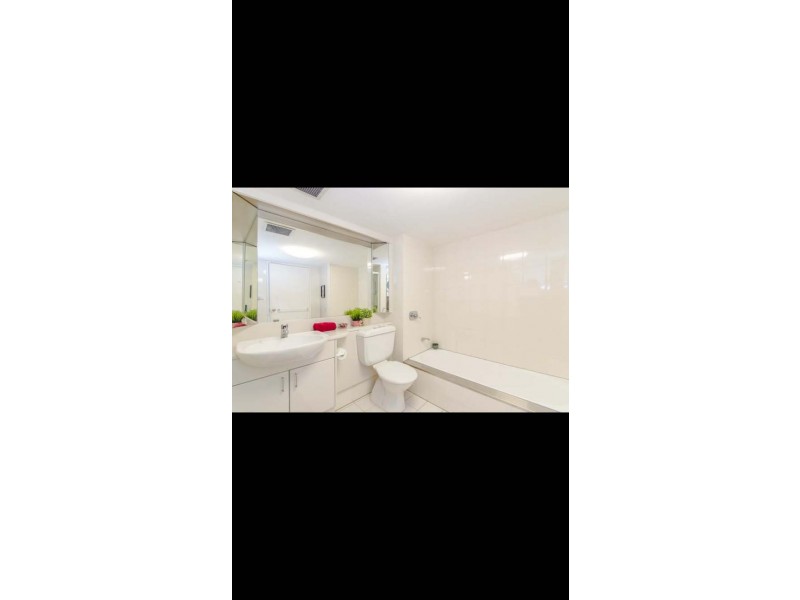 57 Lambert Street, Kangaroo Point QLD 4169