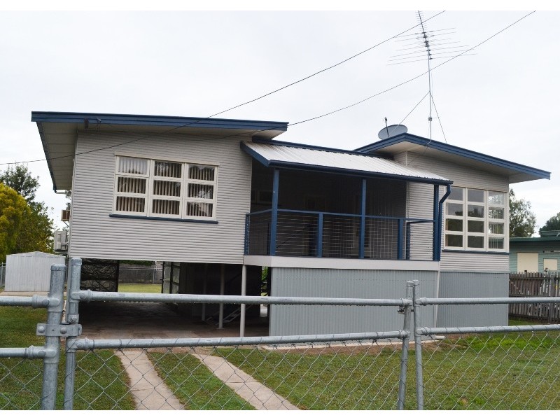 14 Barrett St, Biloela QLD 4715