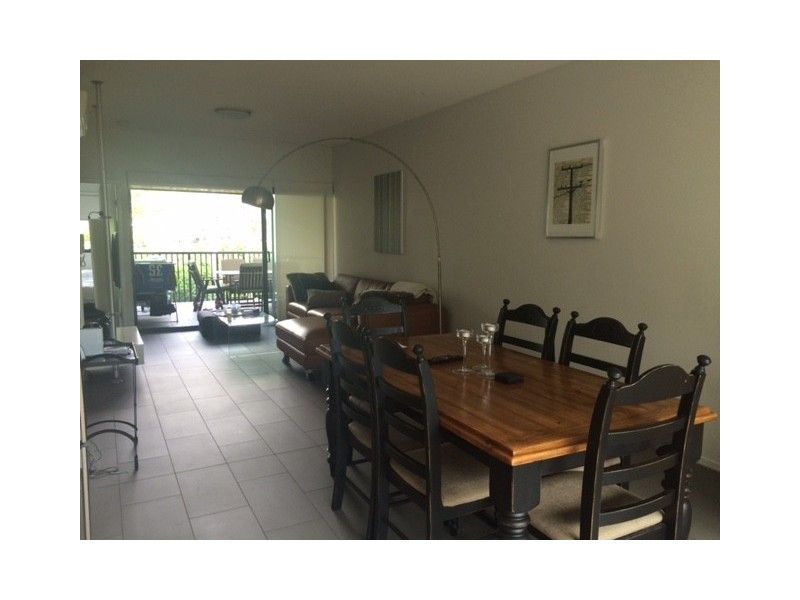 8/2 Garden Terrace, Newmarket QLD 4051