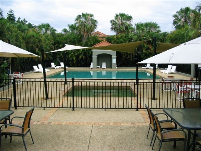 5/19 Santa Barbara Road, Hope Island QLD 4212