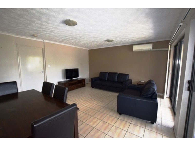 25/4 Omeo street, Macgregor QLD 4109