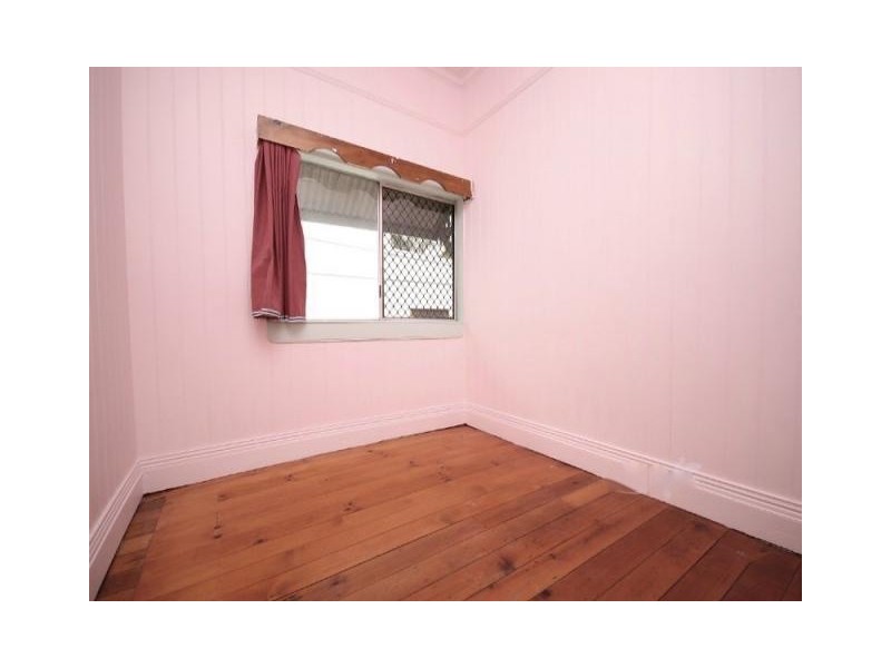 55 Cleveland Street, Greenslopes QLD 4120