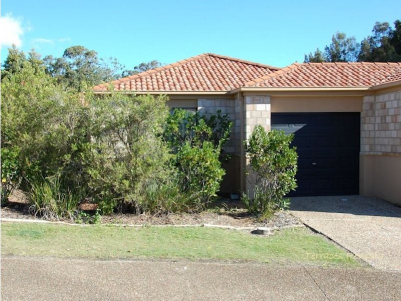 1a/24 Amsonia Court,, Arundel QLD 4214
