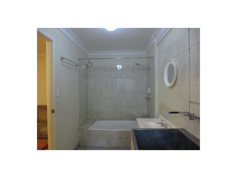 74 Dell Road, St Lucia QLD 4067