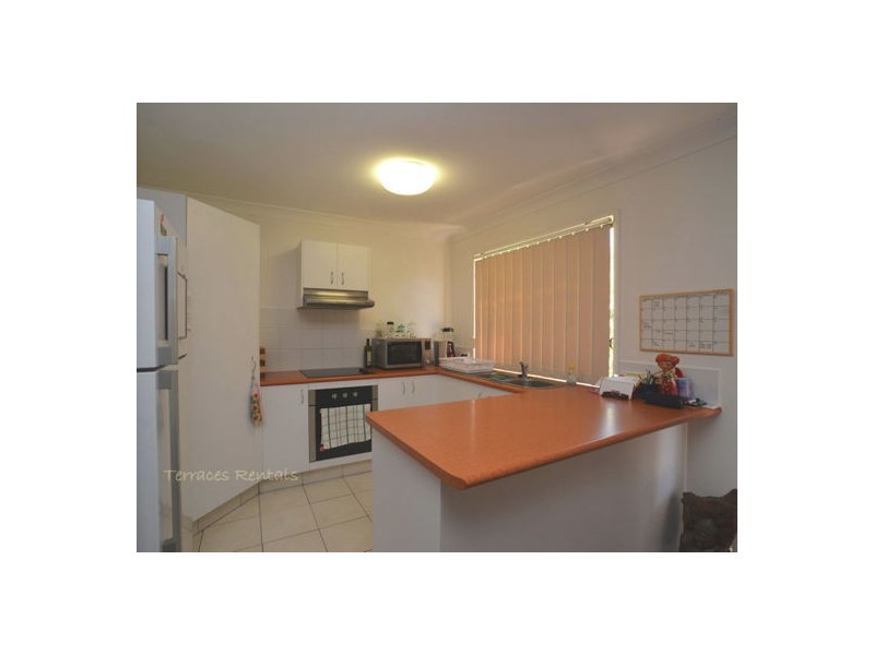 1c/24 Meadowlands The Terraces, Arundel QLD 4214