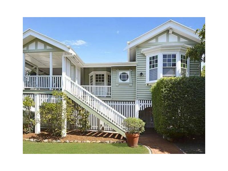 1 Sefton Rd, Clayfield QLD 4011