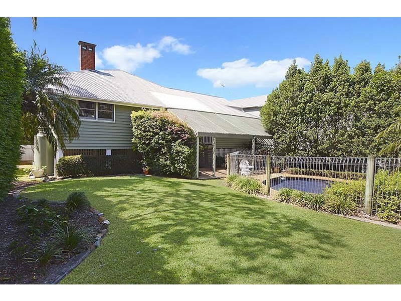 1 Sefton Rd, Clayfield QLD 4011