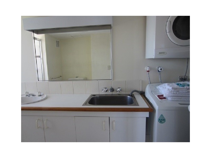 907/70 REMEMBRANCE DVE, Surfers Paradise QLD 4217