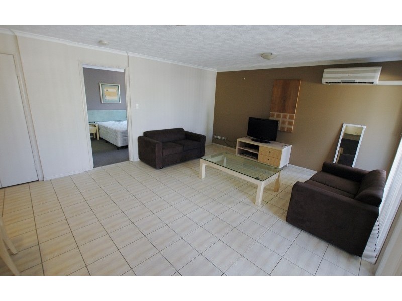 13/4 Omeo street, Macgregor QLD 4109