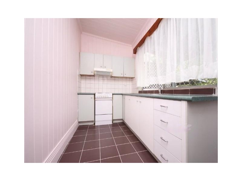 55 A Cleveland Street, Greenslopes QLD 4120