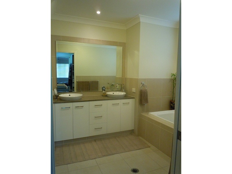 128/5 Easthill Drive,, Robina QLD 4226