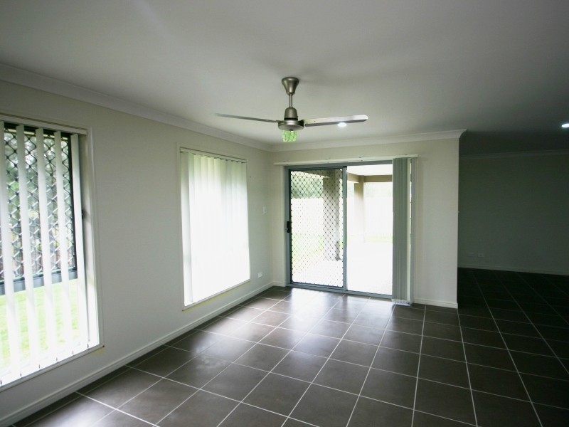 64/19 Santa Barbara Road, Hope Island QLD 4212