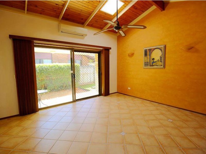 8 Firelight Street, Sunnybank Hills QLD 4109