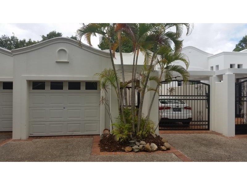 100 Cotlew St East, Southport QLD 4215