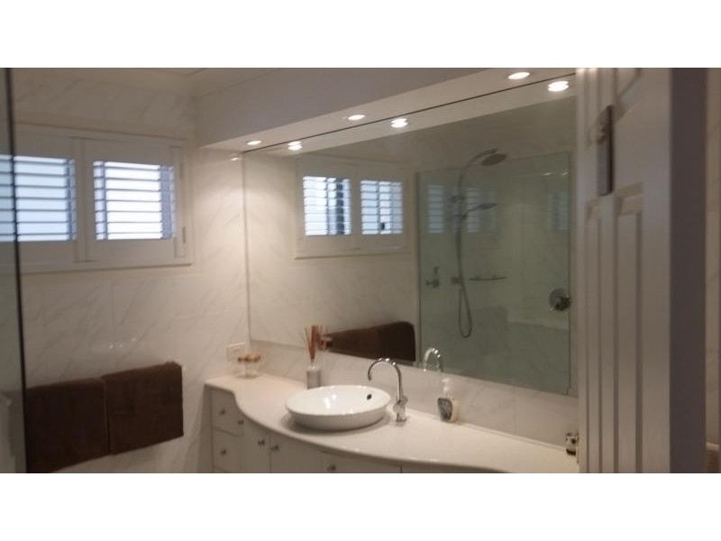 100 Cotlew St East, Southport QLD 4215
