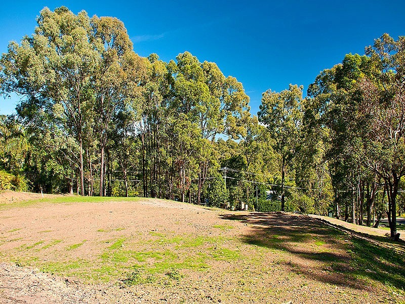 6 The Spur, Worongary QLD 4213