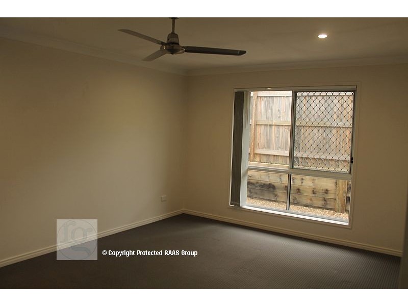 8 Altona Street, Pimpama QLD 4209