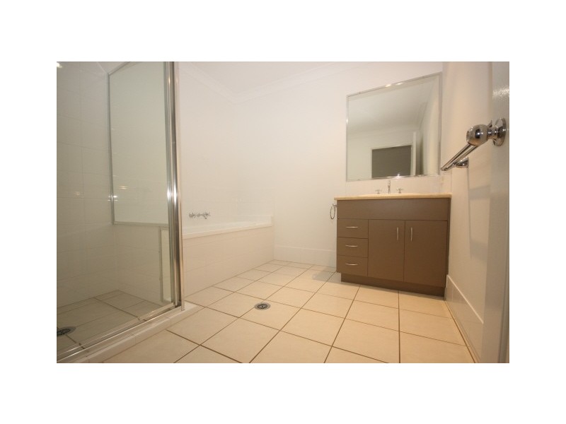 23/29 Lachlan Drive, Wakerley QLD 4154