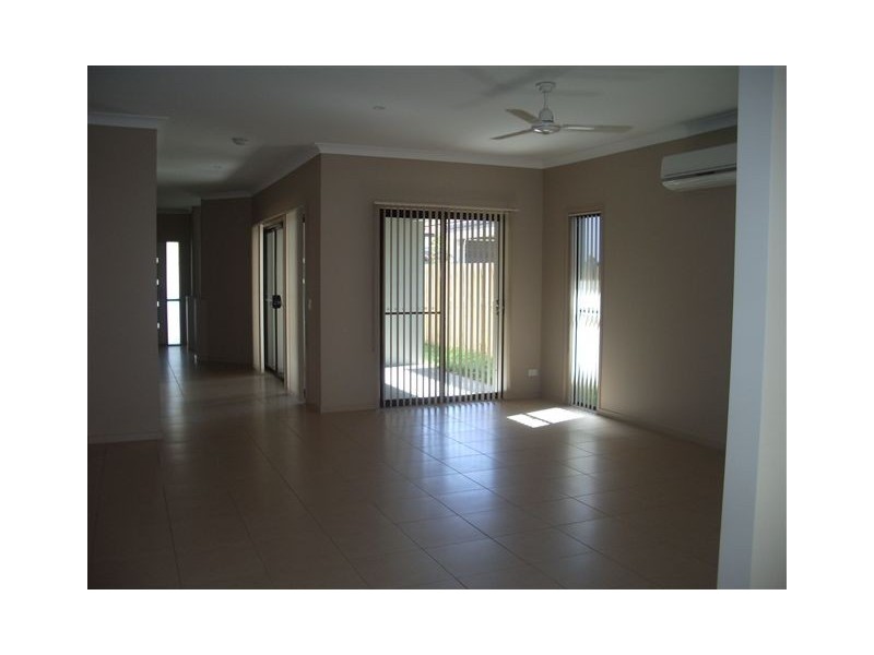 89/19 Santa Barbara Road, Hope Island QLD 4212