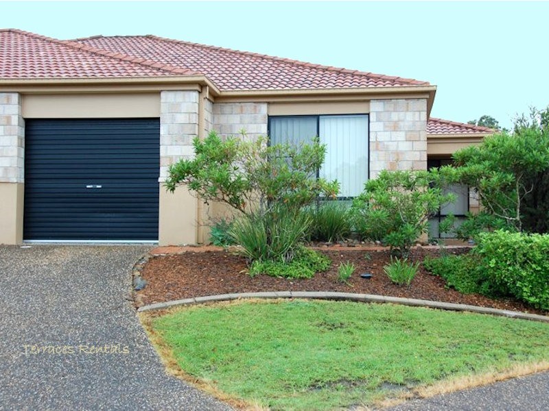1a/24 Amsonia Court,, Arundel QLD 4214