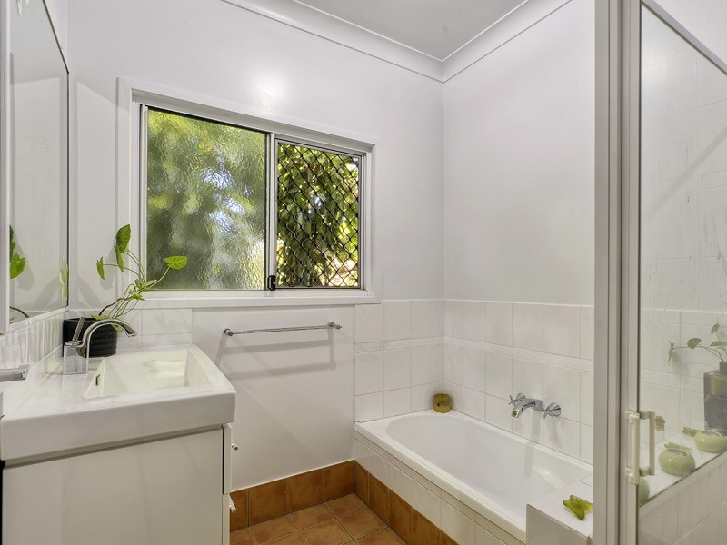 70 Norman Street, Wavell Heights QLD 4012