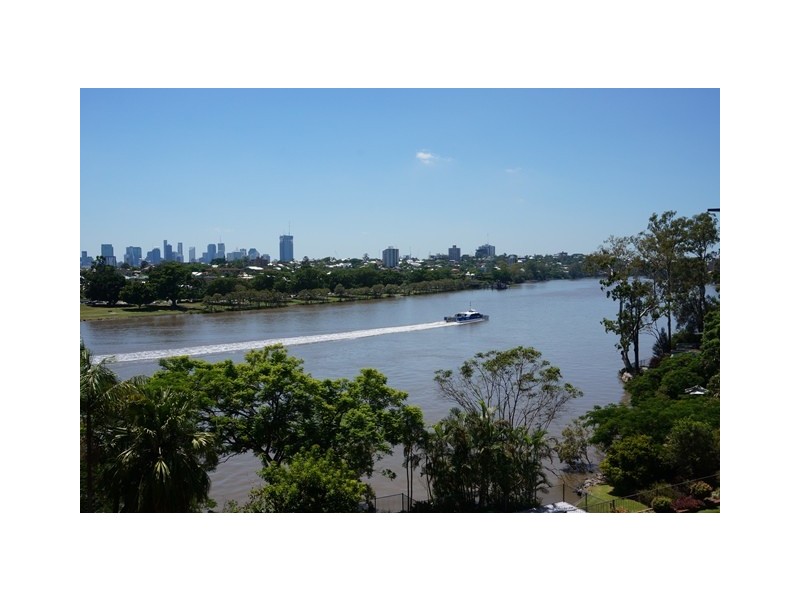 18/72 Sandford Street, St Lucia QLD 4067