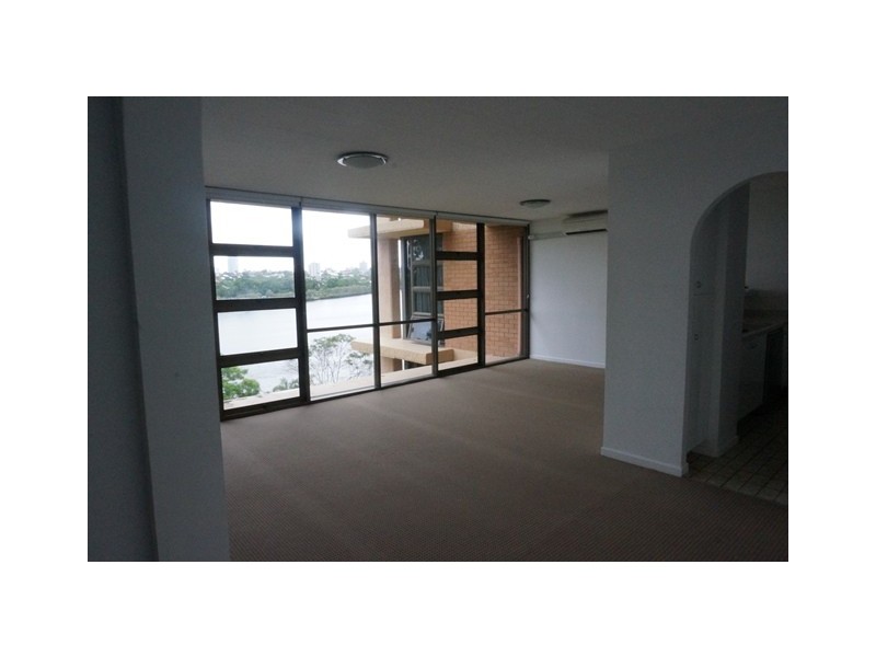 18/72 Sandford Street, St Lucia QLD 4067