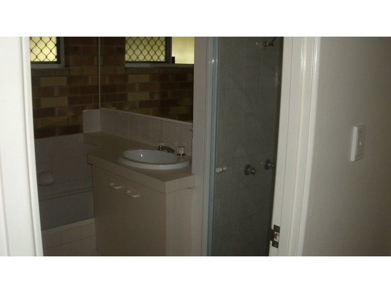 1/245 A Warwick Rd, Churchill QLD 4305