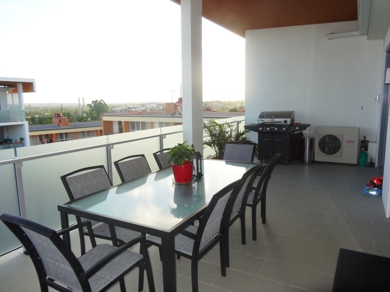 C301/8 Lochaber St, Dutton Park QLD 4102