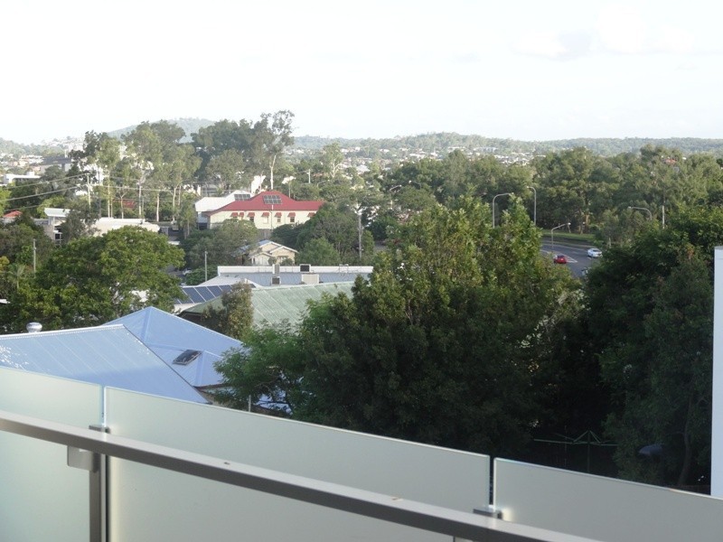 C301/8 Lochaber St, Dutton Park QLD 4102