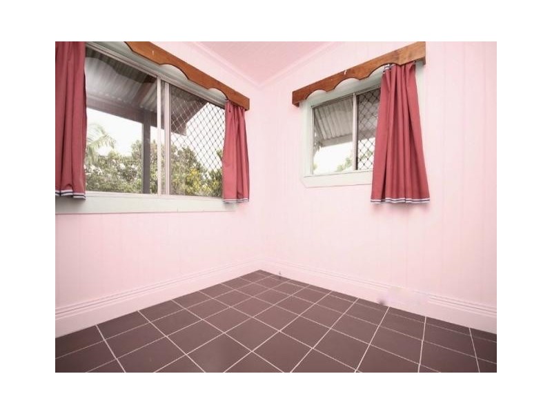 55 Cleveland Street, Greenslopes QLD 4120