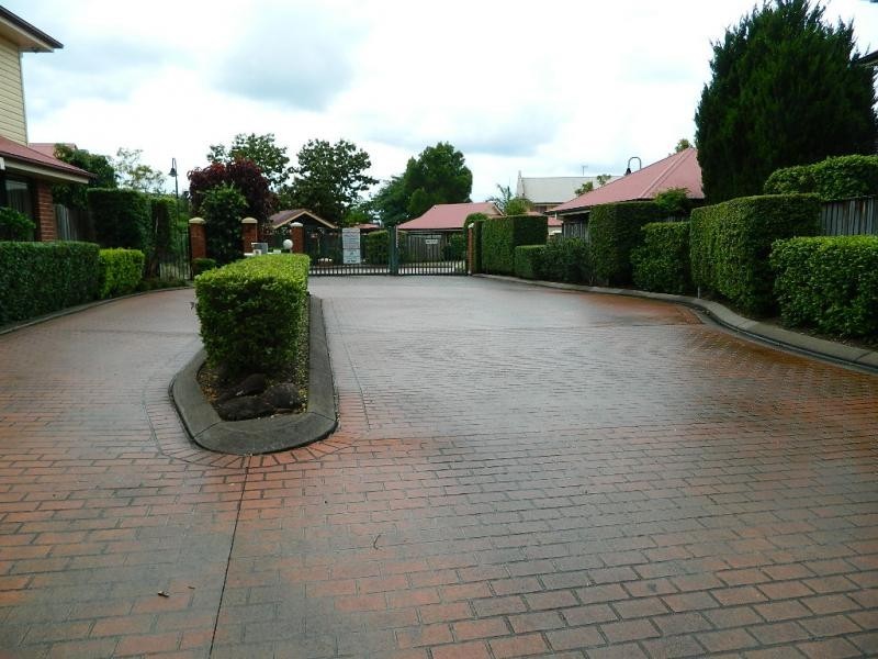 15/18 Tallebudgeera Creek Rd,, Burleigh Heads QLD 4220