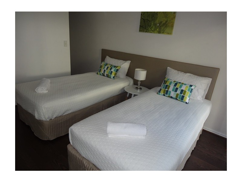 E07/1 Great Hall Dve, Nobby Beach QLD 4218