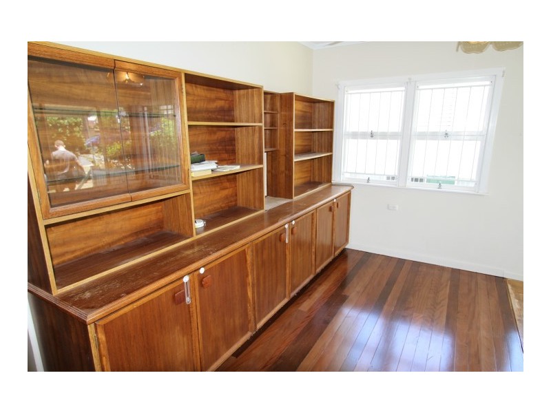 30 Curwen Tce, Chermside QLD 4032